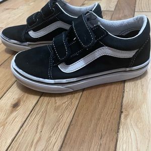 Kids size 1 Vans shoes.